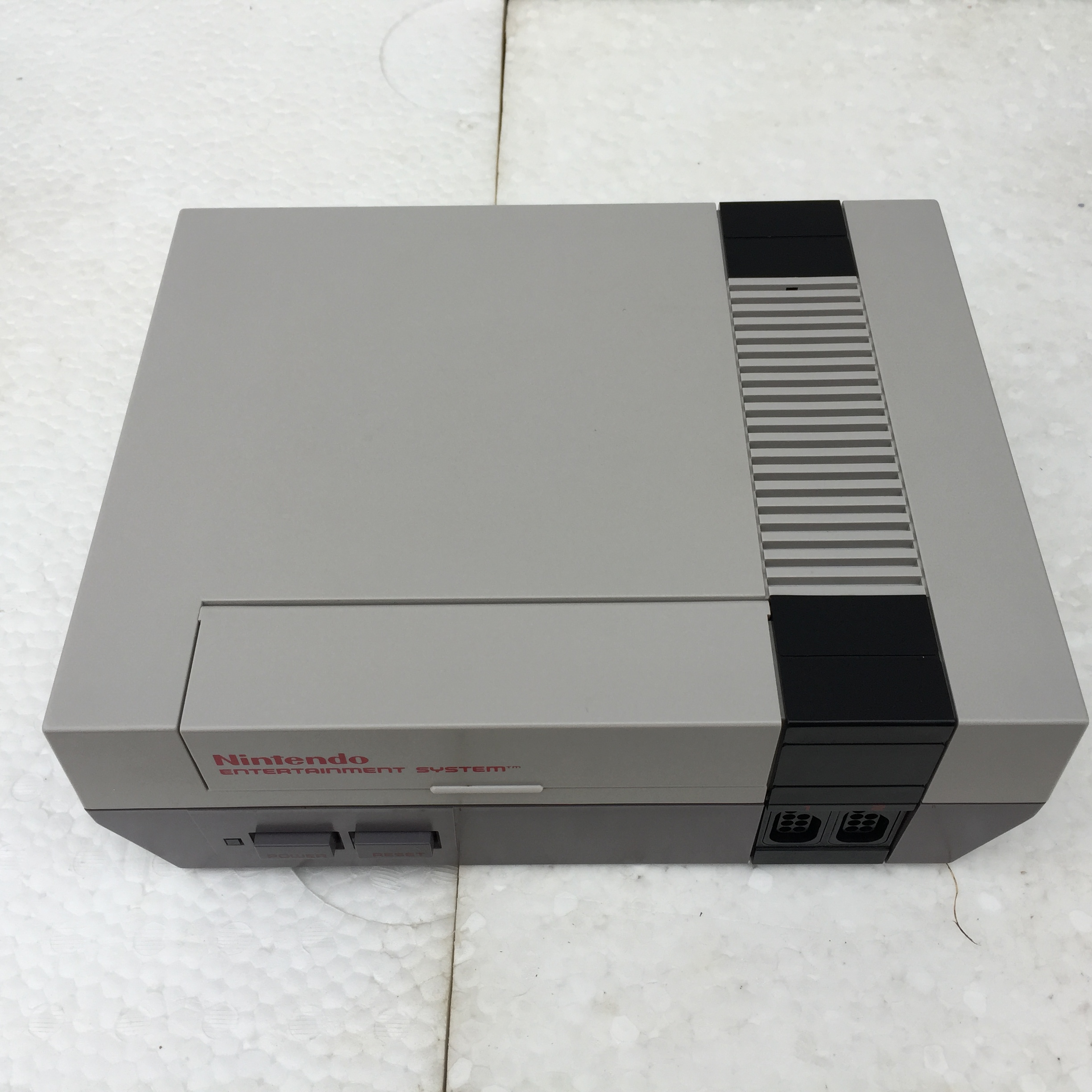 CONSOLE NINTENDO NES Boutique Univers Vintage